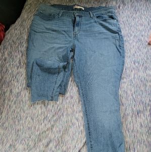 Womans Levi Jean's